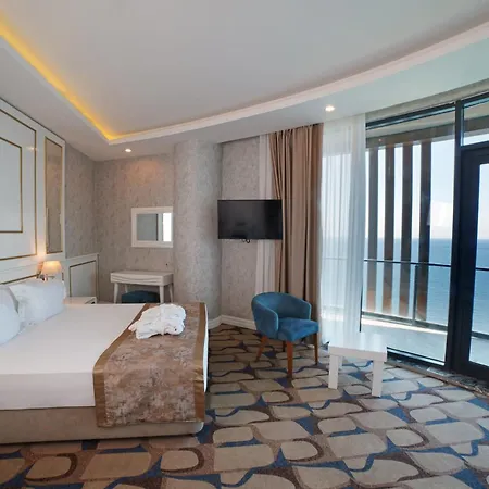 מלון Blue Mudanya 4*