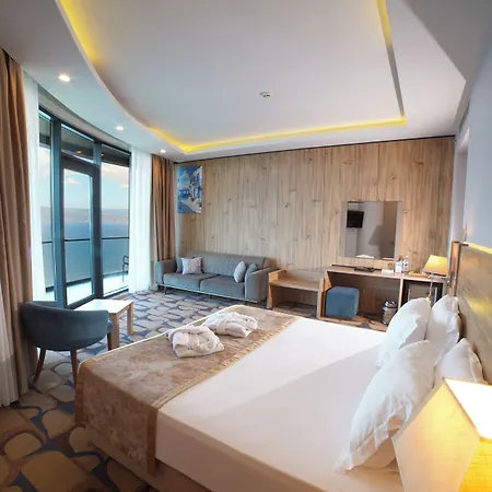 Blue Mudanya Hotel 4*